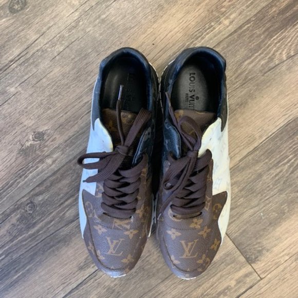 Like New with Box and Dust bag Louis Vuitton "Run Away" Sneakers - Picture 7 of 12
